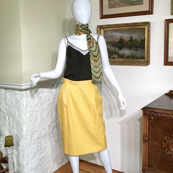 Vintage Fitting Image Yellow 2-Piece Skirt Suit - Picture 6 of 13
